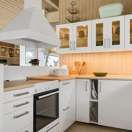 Feriehus Virpi - 1-1km From The Sea By Interhome *
