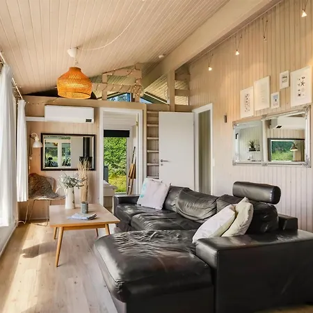 Virpi - 1-1km From The Sea By Interhome Feriehus